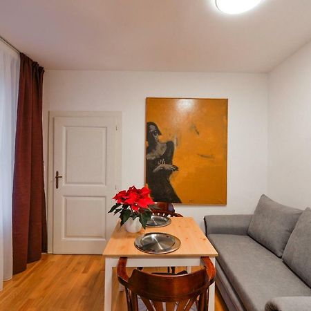 Romantic Apartment Prague Near Charles Bridge Exterior foto